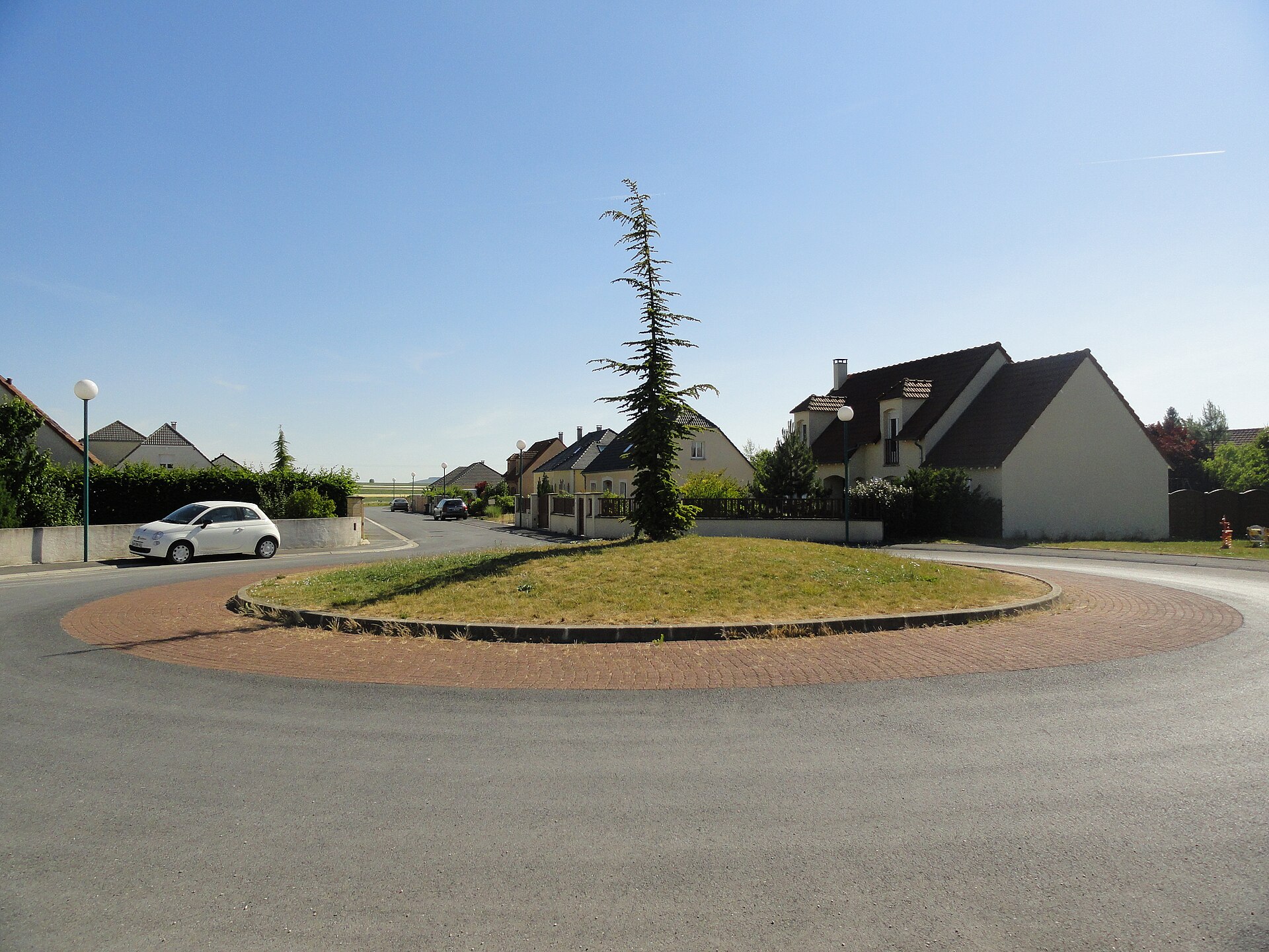 Façades de maisons françaises concernées par des travaux d'isolation